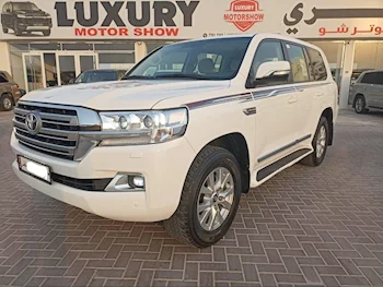 Toyota  Land Cruiser  GXR  2021  Automatic  57,000 Km  6 Cylinder  Four Wheel Drive (4WD)  SUV  White