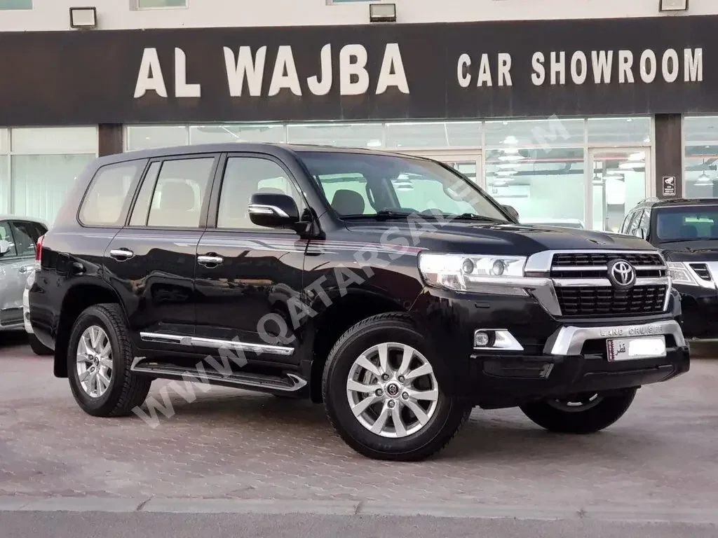 Toyota  Land Cruiser  GXR  2021  Automatic  47,000 Km  8 Cylinder  Four Wheel Drive (4WD)  SUV  Black  With Warranty