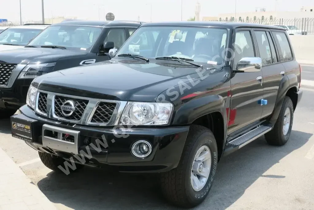  Nissan  Patrol  Safari  2023  Manual  0 Km  6 Cylinder  Four Wheel Drive (4WD)  SUV  Black  With Warranty