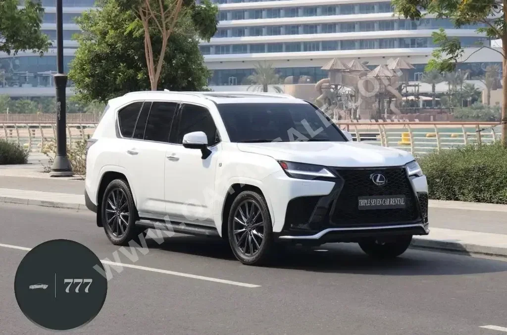 Lexus  LX 600  SUV 4x4  White  2022