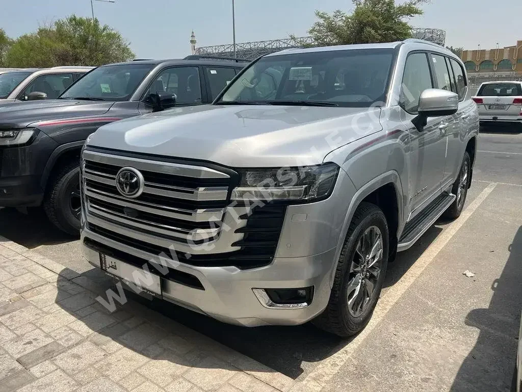 Toyota  Land Cruiser  GXR Twin Turbo  2023  Automatic  0 Km  6 Cylinder  Four Wheel Drive (4WD)  SUV  Silver  With Warranty