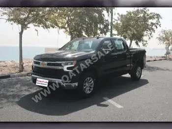  Chevrolet  Silverado  LT  2022  Automatic  0 Km  8 Cylinder  Four Wheel Drive (4WD)  Pick Up  Black  With Warranty