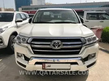 Toyota  Land Cruiser GXR  SUV 2x4  White  2019