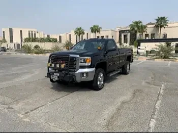 GMC  Sierra  2500 HD  2015  Automatic  169,000 Km  8 Cylinder  Four Wheel Drive (4WD)  Pick Up  Black  With Warranty