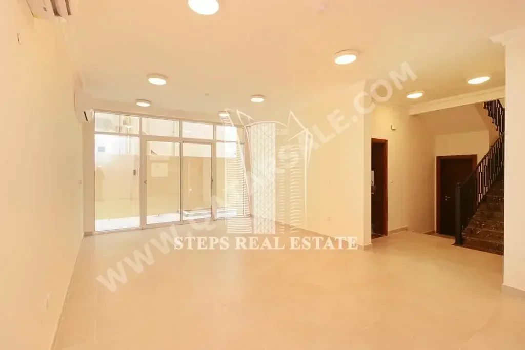 Family Residential  - Not Furnished  - Al Rayyan  - Abu Hamour  - 4 Bedrooms