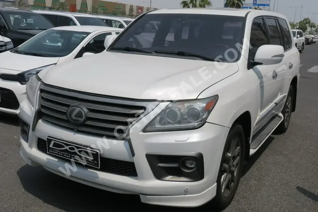 Lexus  LX  570 S  2015  Automatic  336,000 Km  8 Cylinder  Four Wheel Drive (4WD)  SUV  White  With Warranty