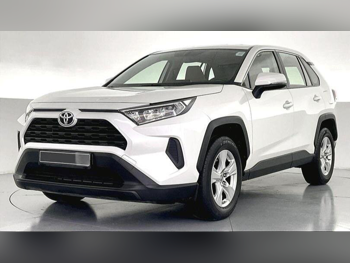 Toyota  Rav 4  6 Cylinder  SUV 4x4  White  2023