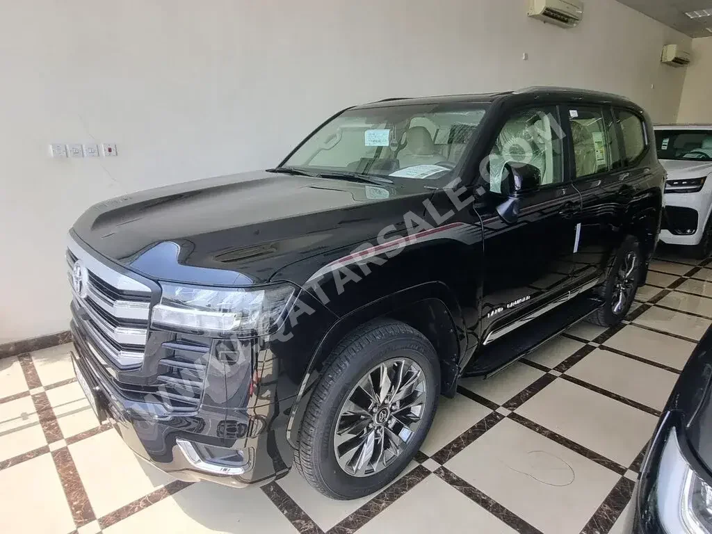 Toyota  Land Cruiser  GXR Twin Turbo  2023  Automatic  0 Km  6 Cylinder  Four Wheel Drive (4WD)  SUV  Black  With Warranty