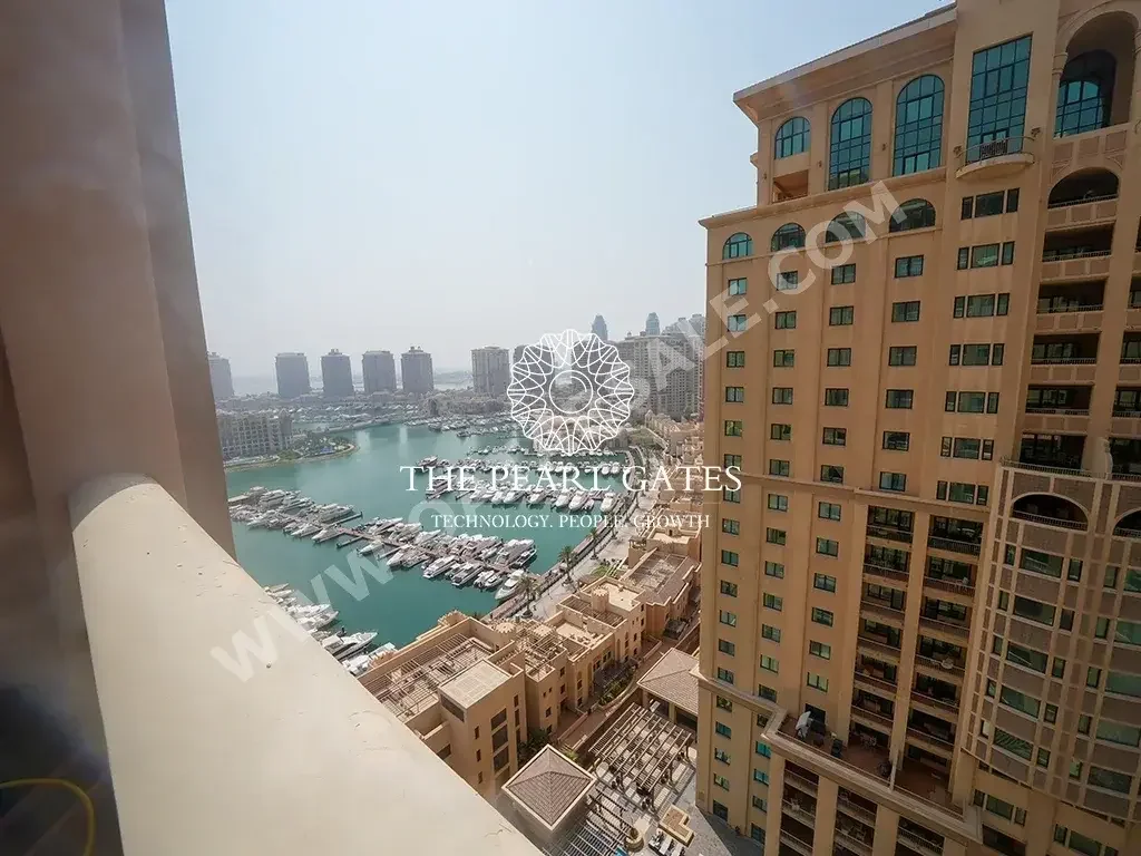 2 Bedrooms  Apartment  For Rent  in Doha -  The Pearl  Fully Furnished