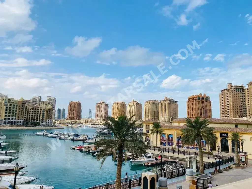 1 Bedrooms  Apartment  For Rent  in Doha -  The Pearl  Semi Furnished