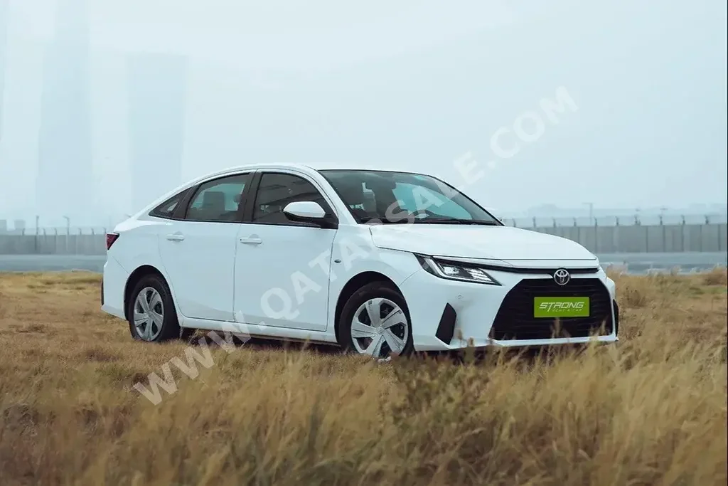 Toyota  Yaris  Sedan  White  2023