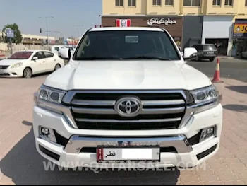 Toyota  Land Cruiser GXR  8 Cylinder  SUV 4x4  Pearl  2020