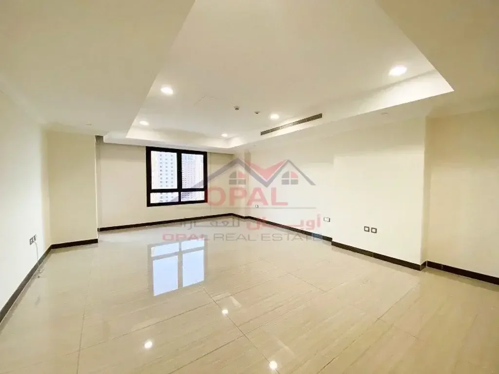 2 Bedrooms  Apartment  For Rent  in Doha -  The Pearl  Semi Furnished