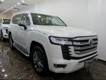 Toyota  Land Cruiser  VXR Twin Turbo  2023  Automatic  0 Km  6 Cylinder  Four Wheel Drive (4WD)  SUV  White  With Warranty