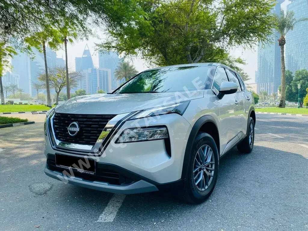 Nissan  X-Trail  2023  Automatic  0 Km  4 Cylinder  Four Wheel Drive (4WD)  SUV  Silver  With Warranty