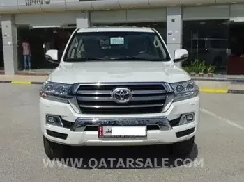 Toyota  Land Cruiser GXR  SUV 4x4  White  2019