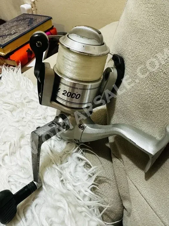 Fishing Equipment Integra  Silver  Korea  2000  Fishing Reel