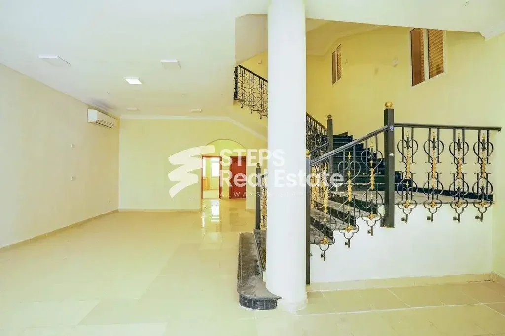 Family Residential  - Not Furnished  - Al Rayyan  - Abu Hamour  - 4 Bedrooms