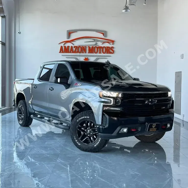 Chevrolet  Silverado  Trail Boss  2021  Automatic  108,000 Km  8 Cylinder  Four Wheel Drive (4WD)  Pick Up  Gray