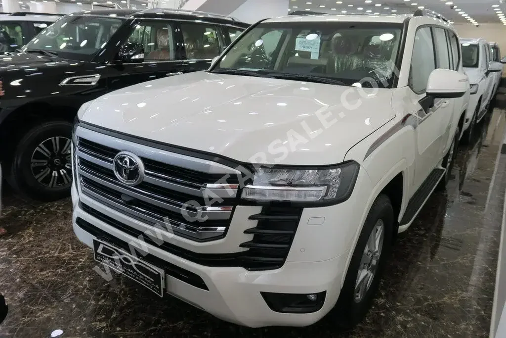 Toyota  Land Cruiser  GXR Twin Turbo  2023  Automatic  0 Km  6 Cylinder  Four Wheel Drive (4WD)  SUV  White  With Warranty