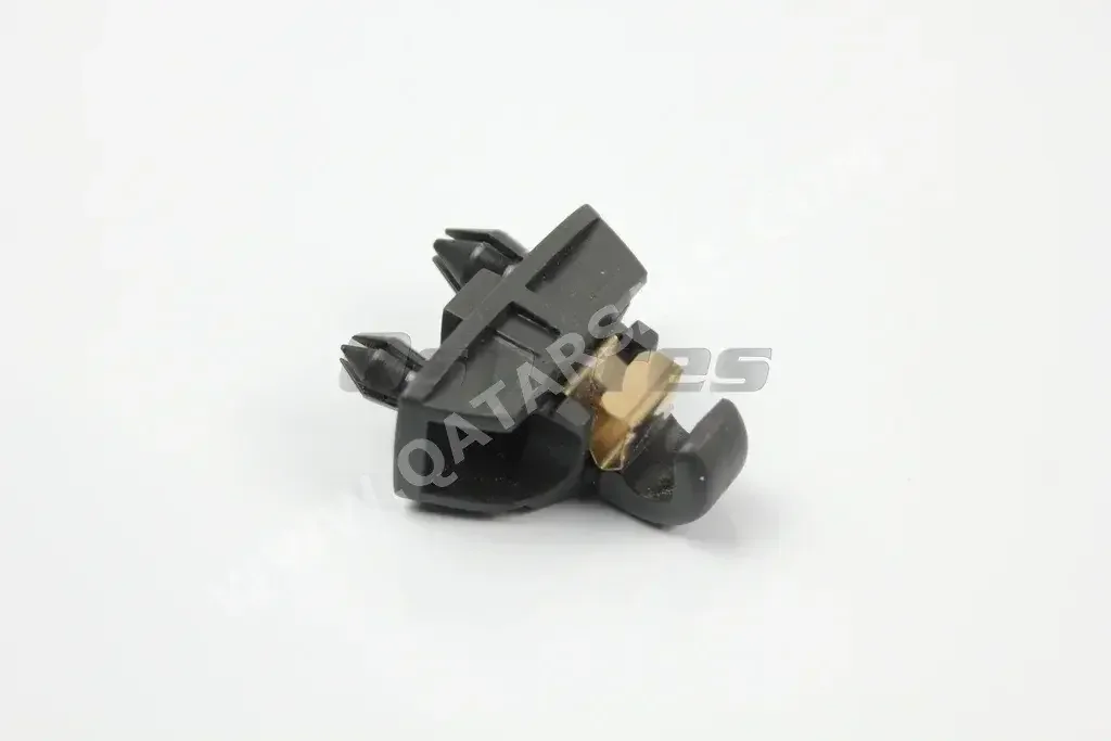 Car Parts - Audi  A6  - Clips  -Part Number: 4G0857562