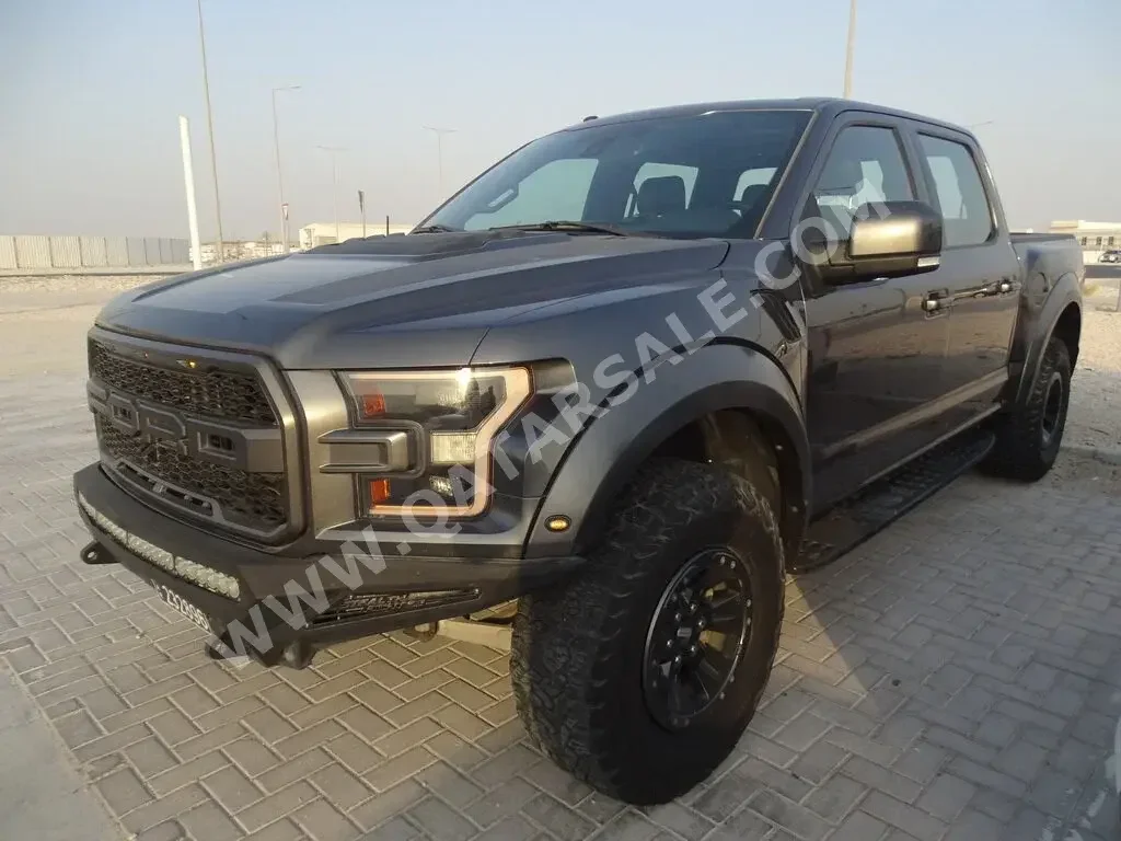 Ford  Raptor  2017  Automatic  140,000 Km  6 Cylinder  Four Wheel Drive (4WD)  Pick Up  Gray  With Warranty