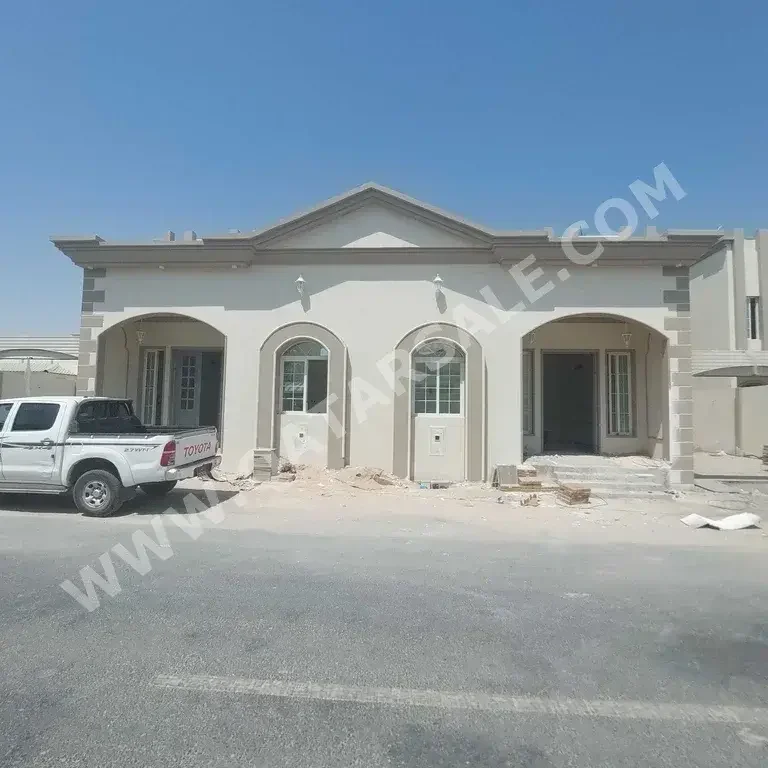 Labour Camp Family Residential  - Not Furnished  - Umm Salal  - Al Kharaitiyat  - 8 Bedrooms