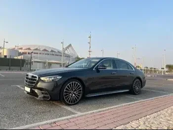 مرسيدس - بنز  S450  سيدان  أسود  2023