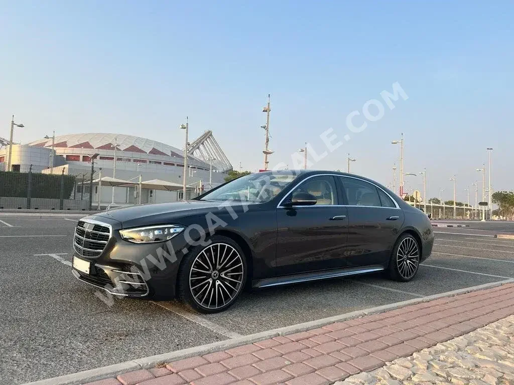 Mercedes-Benz  S450  Sedan  Black  2023