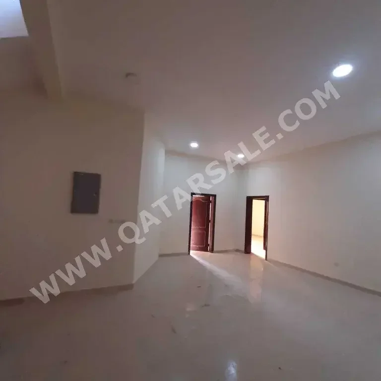 Labour Camp Family Residential  - Not Furnished  - Al Rayyan  - Al Mearad  - 7 Bedrooms