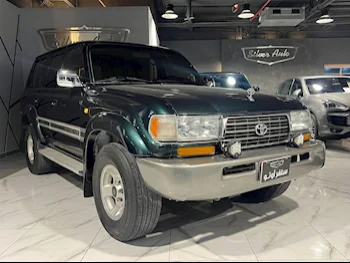 Toyota  Land Cruiser  VXR  1993  Manual  297,000 Km  8 Cylinder  Four Wheel Drive (4WD)  SUV  Green