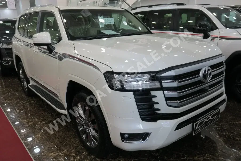 Toyota  Land Cruiser  GXR Twin Turbo  2023  Automatic  0 Km  6 Cylinder  Four Wheel Drive (4WD)  SUV  White  With Warranty