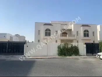 Family Residential  - Not Furnished  - Doha  - Al Dafna  - 9 Bedrooms