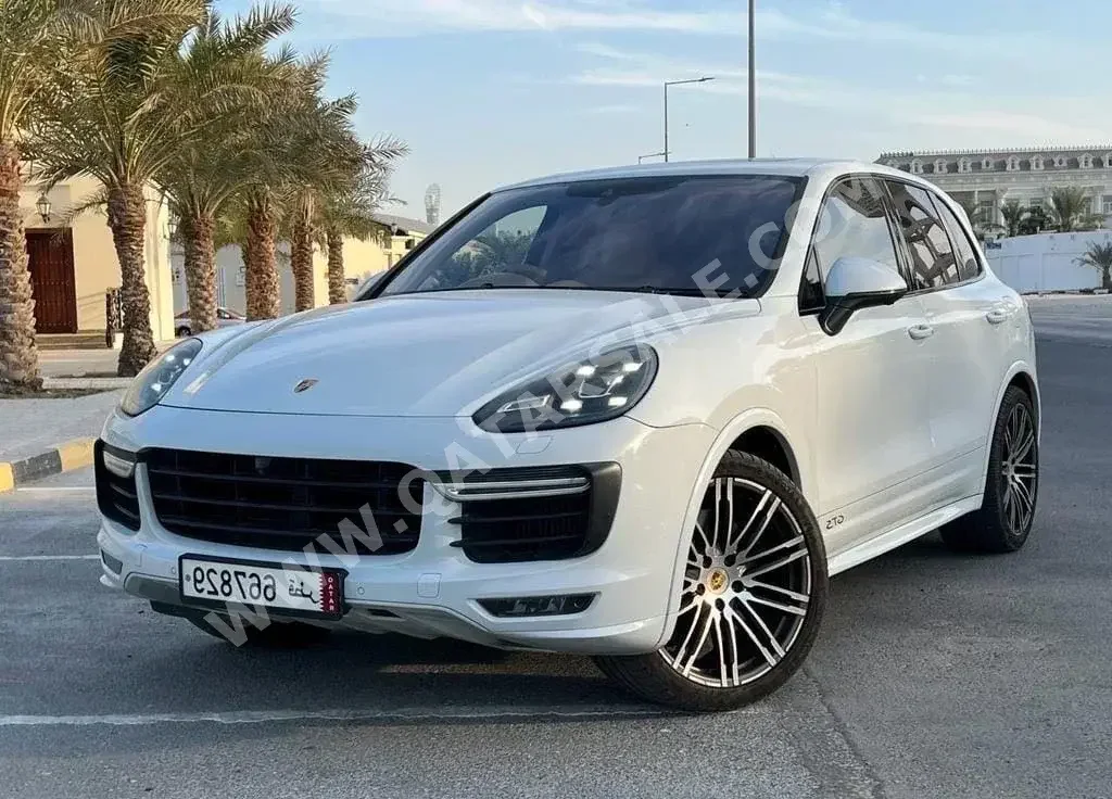 Porsche  Cayenne  GTS  2016  Automatic  25,000 Km  8 Cylinder  Four Wheel Drive (4WD)  SUV  White  With Warranty