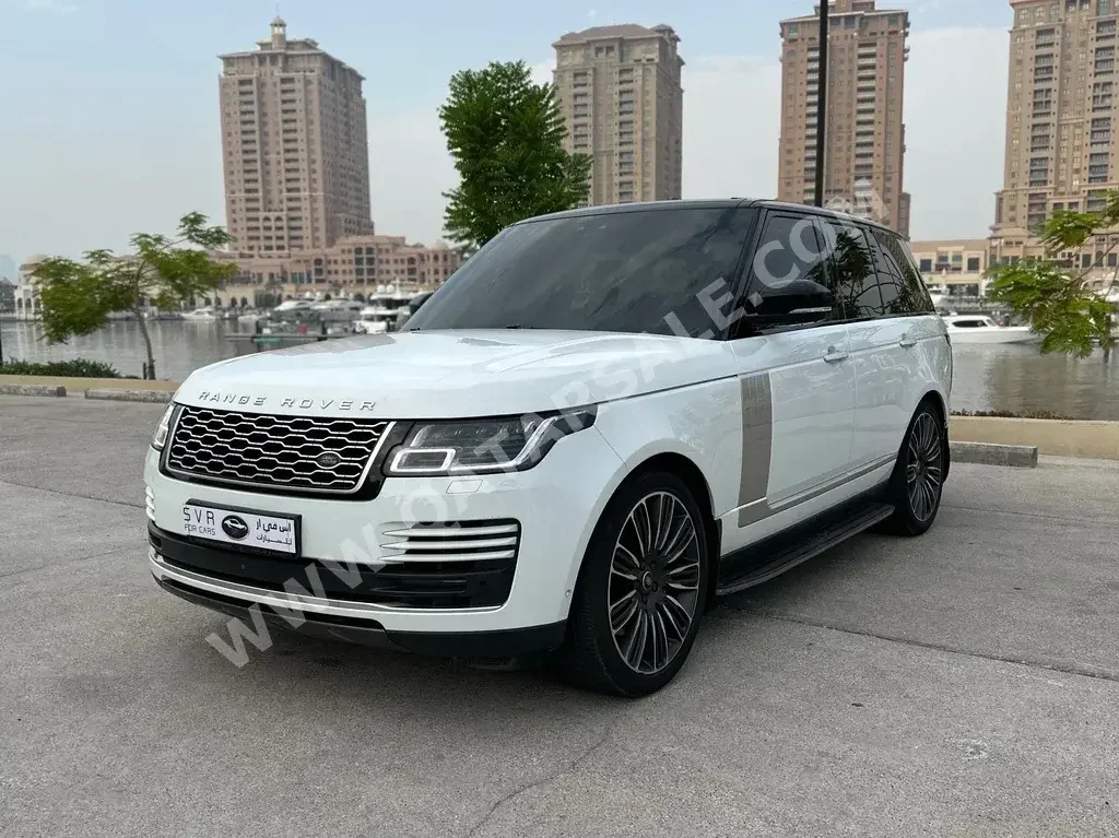 Land Rover  Range Rover Vouge  8 Cylinder  SUV 4x4  White  2020