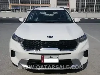 Kia  Soul  SUV 4x4  White  2021