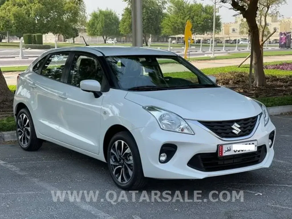 Suzuki  Baleno  Sedan  White  2022