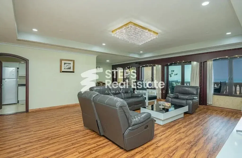 3 Bedrooms  Apartment  For Rent  in Doha -  The Pearl  Fully Furnished