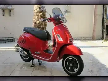 Vespa  300 GTS -  2021 - Color Red -  Warranty