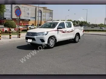 Toyota  Hilux  2023  Manual  0 Km  4 Cylinder  Four Wheel Drive (4WD)  Pick Up  White  With Warranty