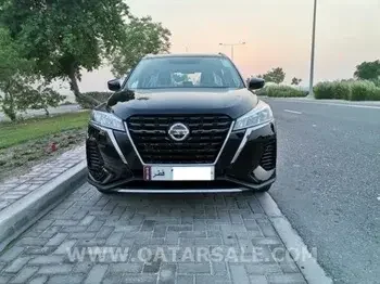 Nissan  Kicks  Hatchback  Black  2022