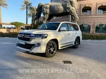 Toyota  Land Cruiser Grand Touring  SUV 4x4  White  2021