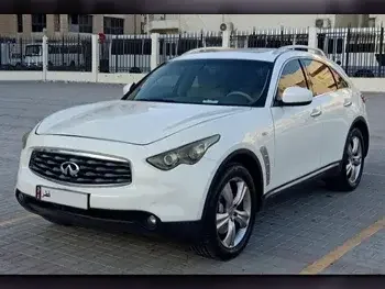 Infiniti  FX  35  2009  Automatic  152,000 Km  6 Cylinder  All Wheel Drive (AWD)  SUV  White