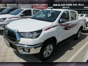 Toyota  Hilux  2023  Manual  0 Km  4 Cylinder  Four Wheel Drive (4WD)  Pick Up  White  With Warranty