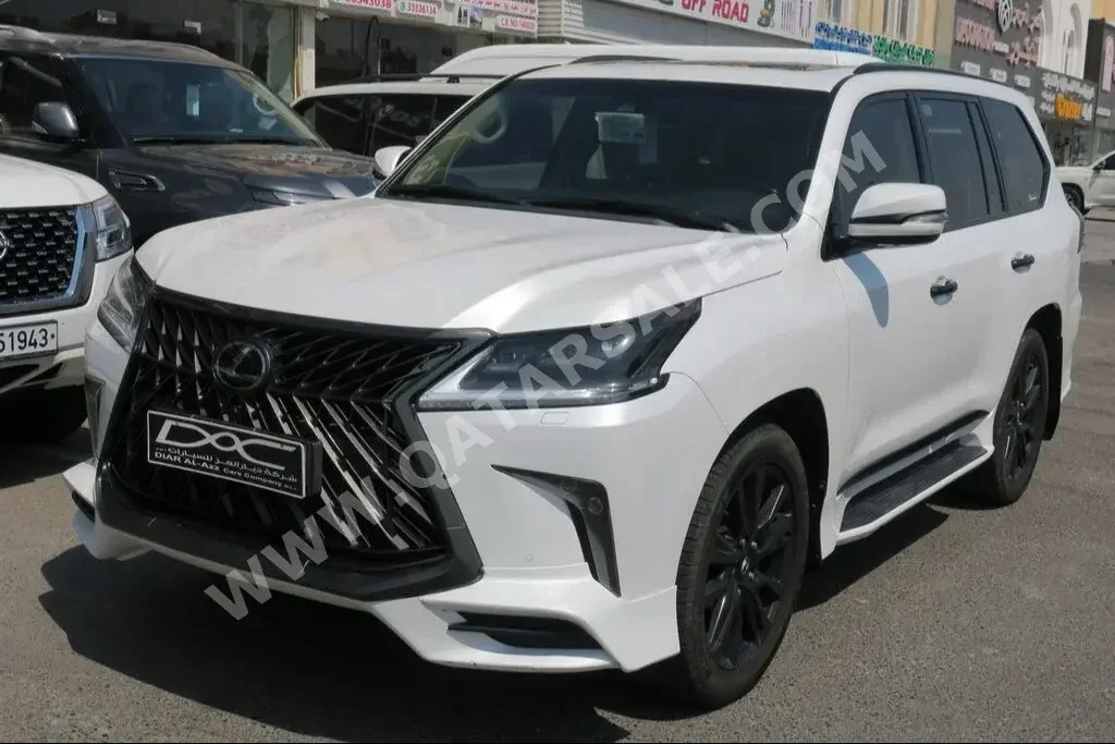 Lexus  LX  570 S Black Edition  2020  Automatic  141,000 Km  8 Cylinder  Four Wheel Drive (4WD)  SUV  White  With Warranty