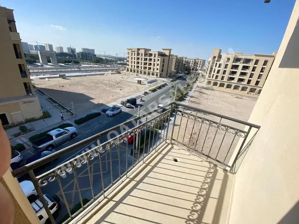 2 Bedrooms  Apartment  For Sale  in Lusail -  Fox Hills  Semi Furnished