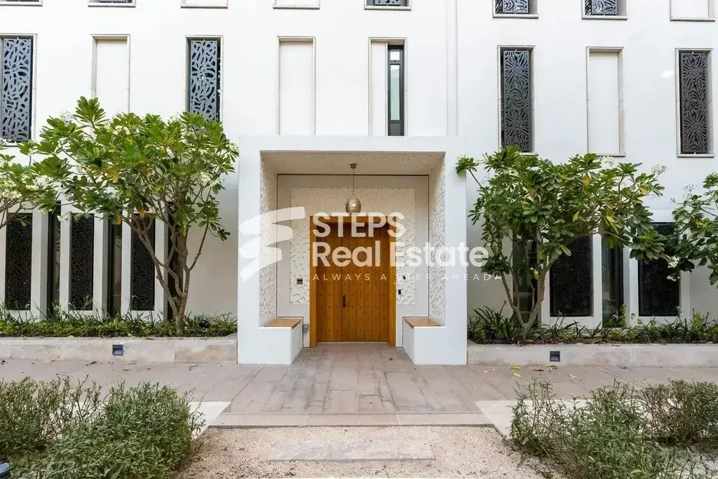 Family Residential  - Fully Furnished  - Doha  - Mushaireb  - 6 Bedrooms