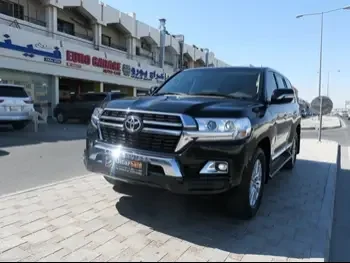  Toyota  Land Cruiser  GXR  2021  Automatic  112,000 Km  8 Cylinder  Four Wheel Drive (4WD)  SUV  Black  With Warranty