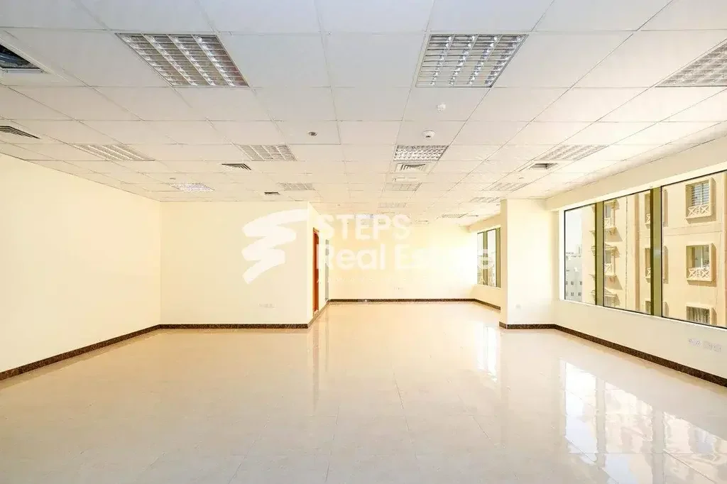 Commercial Offices - Not Furnished  - Doha  - Al Duhail