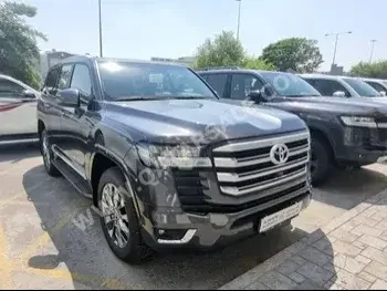 Toyota  Land Cruiser  GXR  2023  Automatic  0 Km  6 Cylinder  Four Wheel Drive (4WD)  SUV  Gray  With Warranty